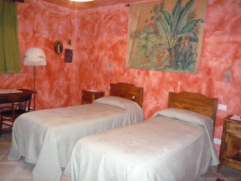 L'Adele Bed & Breakfast Occimiano Bilik gambar